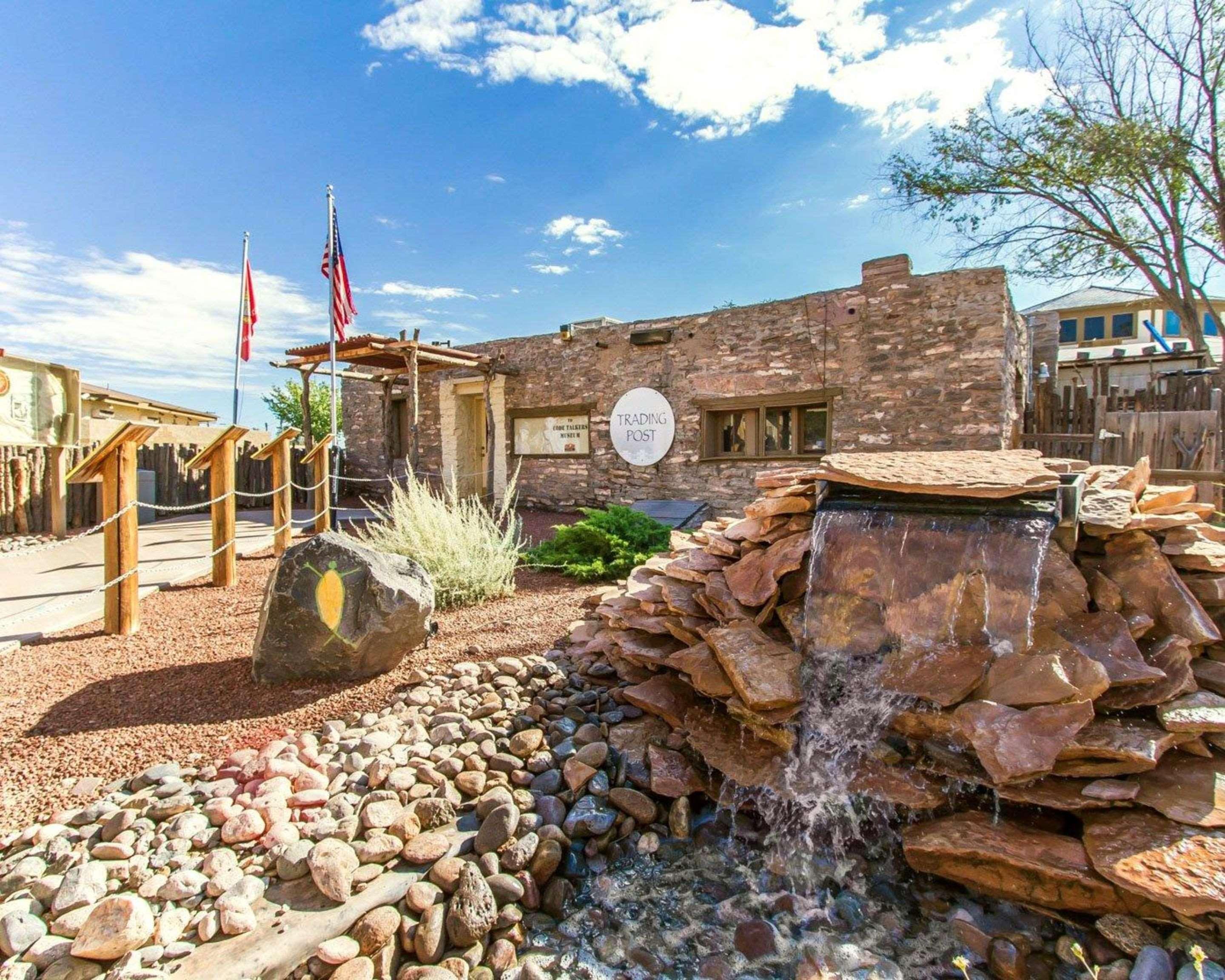 Navajoland Hotel Tuba City Extérieur photo